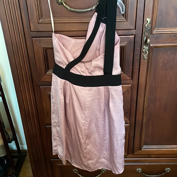 BCBGeneration dress with liner and pockets!! - Picture 3 of 3
